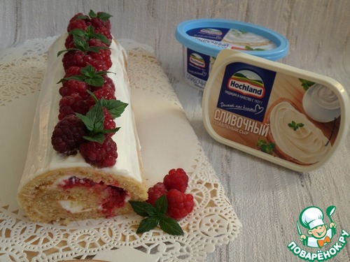 Медовый рулет с малиной