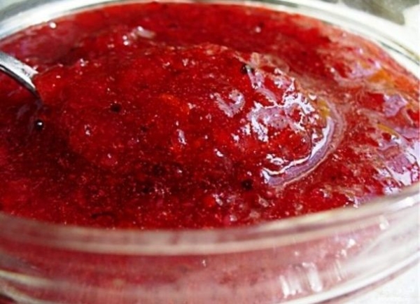 Варенье-ассорти из красной смородины с крыжовником Варенье-ассорти из красной смородины с крыжовником