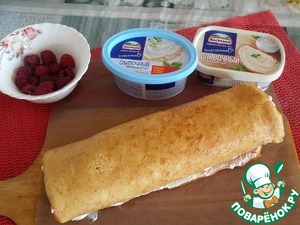 Медовый рулет с малиной