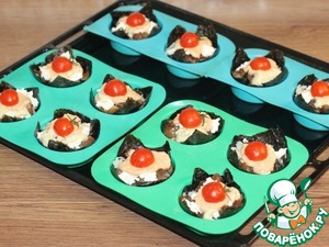 А-ля роллы с рыбой, сыром и авокадо А-ля роллы с рыбой, сыром и авокадо