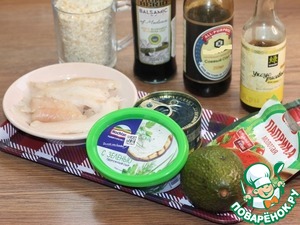 А-ля роллы с рыбой, сыром и авокадо А-ля роллы с рыбой, сыром и авокадо