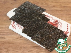 А-ля роллы с рыбой, сыром и авокадо А-ля роллы с рыбой, сыром и авокадо