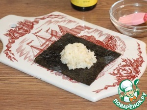 А-ля роллы с рыбой, сыром и авокадо А-ля роллы с рыбой, сыром и авокадо