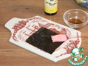 А-ля роллы с рыбой, сыром и авокадо А-ля роллы с рыбой, сыром и авокадо