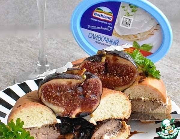 Бублик с куриной печенкой в карамели и творожным сыром Бублик с куриной печенкой в карамели и творожным сыром