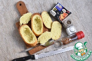 Булочка с фаршем и яйцом Булочка с фаршем и яйцом