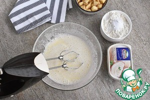 Яблочный кекс с сырной глазурью Яблочный кекс с сырной глазурью