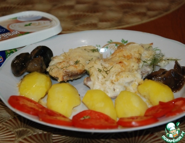 Язык в сырном соусе