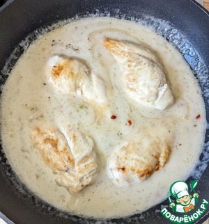 Куриная грудка в кокосово-лаймовом соусе Куриная грудка в кокосово-лаймовом соусе