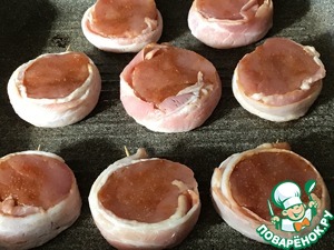 Медальоны из свинины с запеченным картофелем Медальоны из свинины с запеченным картофелем