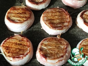 Медальоны из свинины с запеченным картофелем Медальоны из свинины с запеченным картофелем