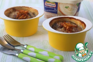 Печень под сырным соусом Печень под сырным соусом