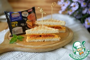 Сэндвич с сыром и запечёнными томатами