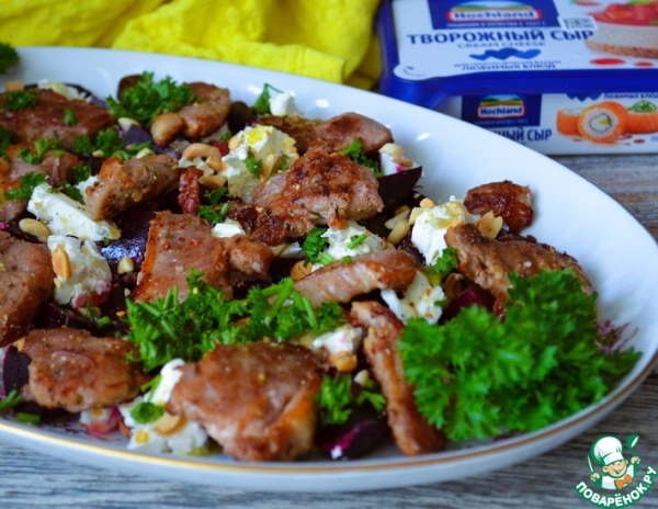 Свекольный салат с сыром и уткой Свекольный салат с сыром и уткой