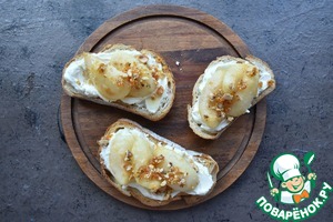 Тосты с грушей и сыром Тосты с грушей и сыром