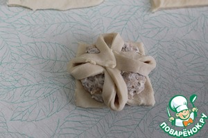 Пирожки закусочные с курицей Пирожки закусочные с курицей
