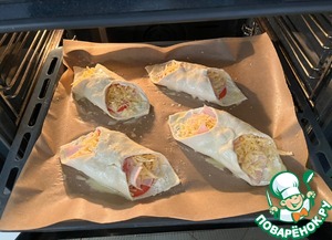 Конвертики с ветчиной из индейки и сыром Конвертики с ветчиной из индейки и сыром