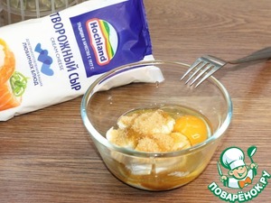 Пирог с кремом и мелкими ягодами Пирог с кремом и мелкими ягодами