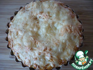 Пирог отрывной с сосисками и сыром