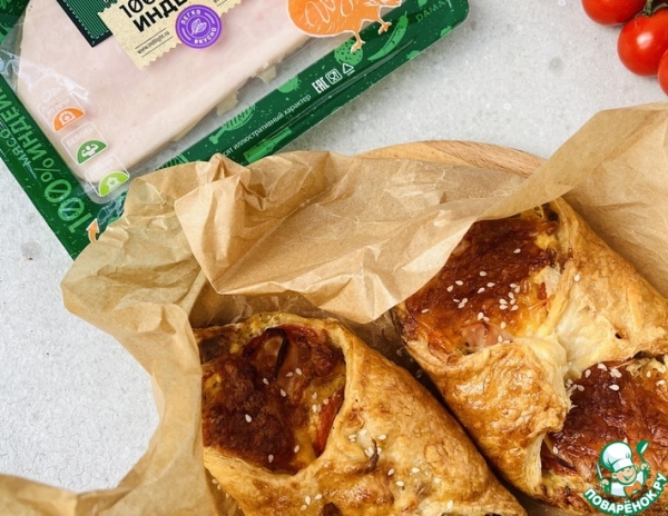 Конвертики с ветчиной из индейки и сыром Конвертики с ветчиной из индейки и сыром