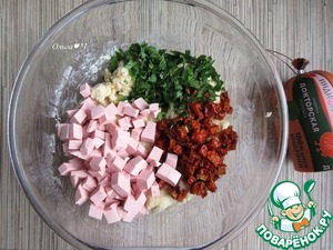 Сконы с колбасой и вялеными томатами Сконы с колбасой и вялеными томатами