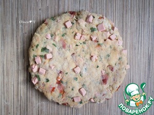 Сконы с колбасой и вялеными томатами Сконы с колбасой и вялеными томатами