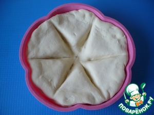 Слоеный пирог с плавленым сыром Слоеный пирог с плавленым сыром