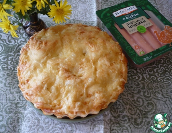 Пирог отрывной с сосисками и сыром