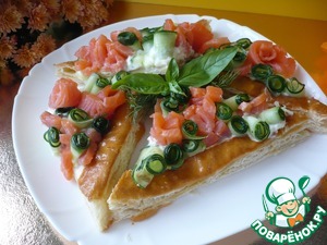 Закусочные слойки с плавленым сыром Закусочные слойки с плавленым сыром