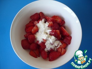 Пирог с творожным сыром и клубникой Пирог с творожным сыром и клубникой