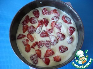 Пирог с творожным сыром и клубникой Пирог с творожным сыром и клубникой