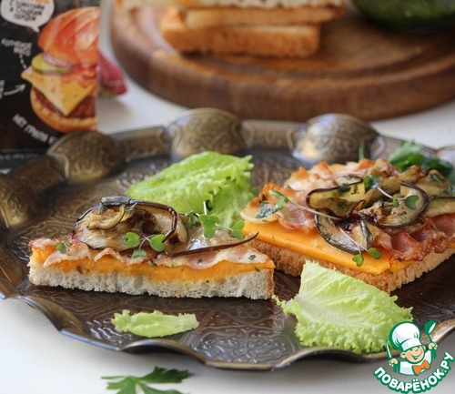 Брускетты с баклажанами и сыром