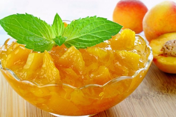 Варенье из винограда кишмиш с персиками Варенье из винограда кишмиш с персиками