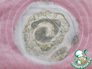 Слоеные лепешки с индейкой и сыром Слоеные лепешки с индейкой и сыром