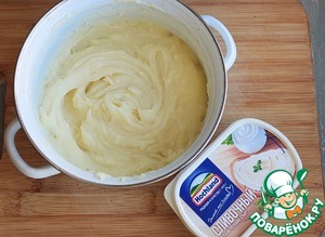 Пирожки с картошкой и плавленым сыром Пирожки с картошкой и плавленым сыром