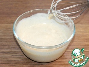 Пирог с кремом и мелкими ягодами Пирог с кремом и мелкими ягодами