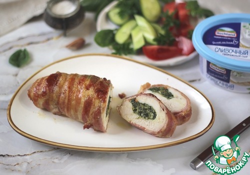 Фаршированная куриная грудка в беконе Фаршированная куриная грудка в беконе