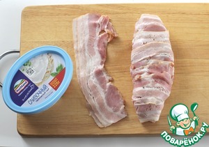 Фаршированная куриная грудка в беконе Фаршированная куриная грудка в беконе