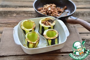 Фаршированные бочонки из кабачка