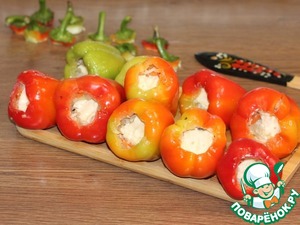 Фаршированный перец, запеченный в творожном соусе Фаршированный перец, запеченный в творожном соусе