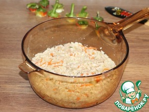 Фаршированный перец, запеченный в творожном соусе Фаршированный перец, запеченный в творожном соусе