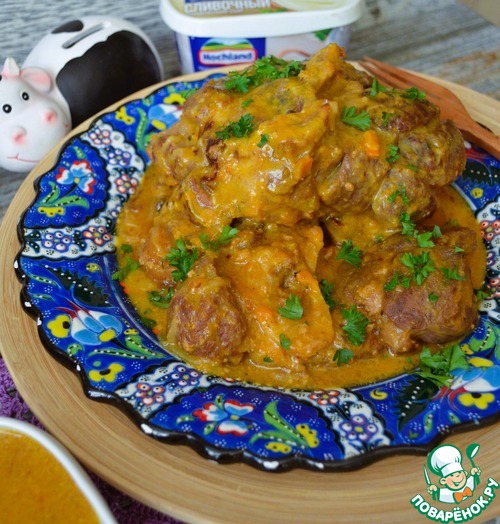 Говяжья голяшка в сливочно-овощном соусе Говяжья голяшка в сливочно-овощном соусе