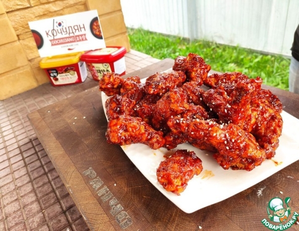Хрустящие крылышки в остро-сладком соусе