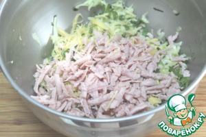 Кабачковые оладьи с сосисками