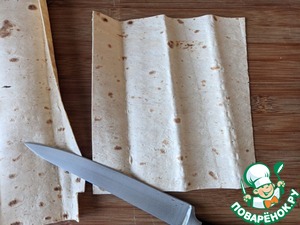 Конвертики из лаваша с индейкой и сыром Конвертики из лаваша с индейкой и сыром