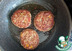 Котлеты из индейки по-Гавайски Котлеты из индейки по-Гавайски