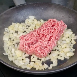 Ленивая лазанья с острым соусом Ленивая лазанья с острым соусом