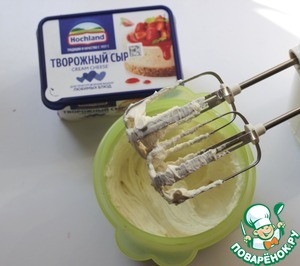 Мини-Павловы с ягодой Мини-Павловы с ягодой