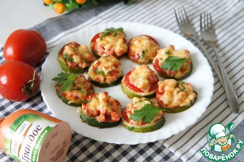 Мини-пиццы из кабачка Мини-пиццы из кабачка