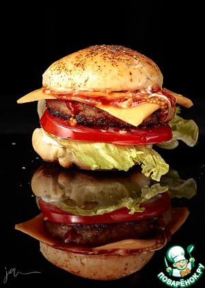 Острый бургер с куриной котлетой Острый бургер с куриной котлетой
